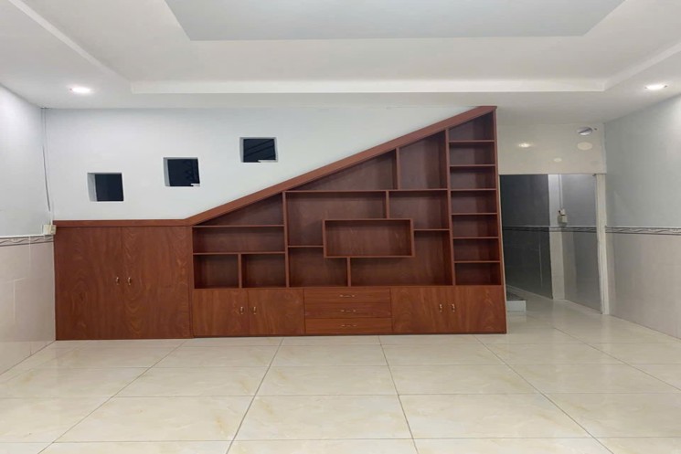 NHÀ ĐẸP - VỊ TRÍ TỐT - CHÍNH CHỦ Cần Bán Nhà Hẻm 1/1 Đường Lý Tự Trọng, Ninh Kiều, Cần Thơ