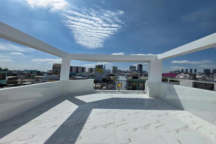 Nhà mới MT 5 tầng sàn 246m2, Đ.6m – Diên Hồng BT