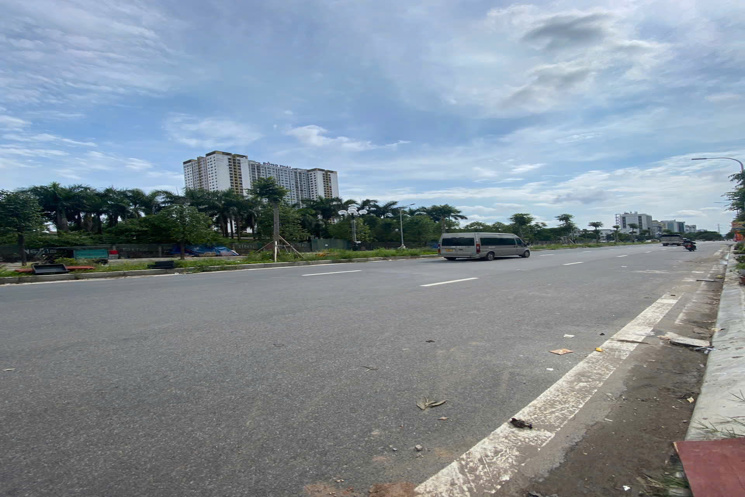BÁN NHÀ  GIÁ CHỈ 1 TỶ 950 NGAY TRUNG TÂM LĨNH NAM