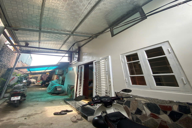BÁN NHÀ  GIÁ CHỈ 1 TỶ 950 NGAY TRUNG TÂM LĨNH NAM
