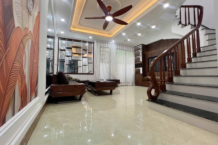 CẦU GIẤY 8 TỶ 650-34M-6 TẦNG 3 NGỦ FULL NỘI THẤT Ô TÔ TRÁNH 10M