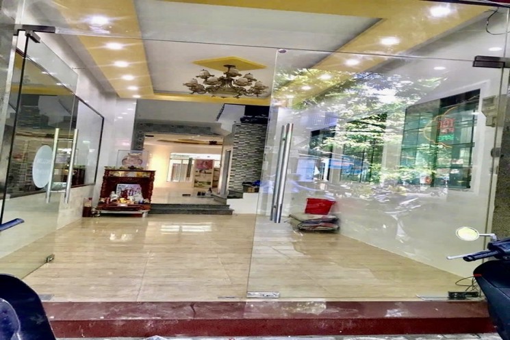 ♣ Mặt Tiền Nguyễn Hoàng, 55m2, 4 tầng đẹp, Kinh Doanh, 8.x tỷ