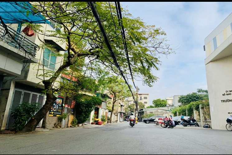 VŨ TÔNG PHAN- 51m2 - Ô tô – Lô góc - Chỉ hơn 8 tỷ