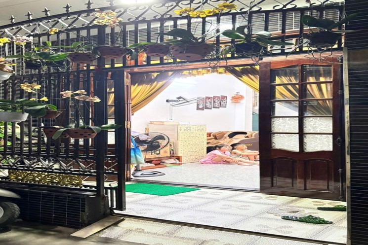 ♣ Nhà gần MT Nguyễn Phước Nguyên, Chợ Tân An, 45m2, 2 tầng cứng sạch, 3PN, 2.xx tỷ