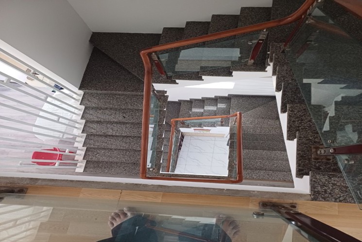 ♣ MT đường 5.5m gần Chợ Hoà Cường, Châu Thượng Văn,67m2 3 tầng sạch đẹp, 5.x tỷ