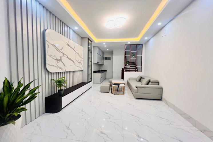BÁN NHÀ TRUNG TÂM CẦU GIẤY, HÀ NỘI-30M-5 TẦNG-3 NGỦ- GIÁ CHỈ 7,4 TỶ