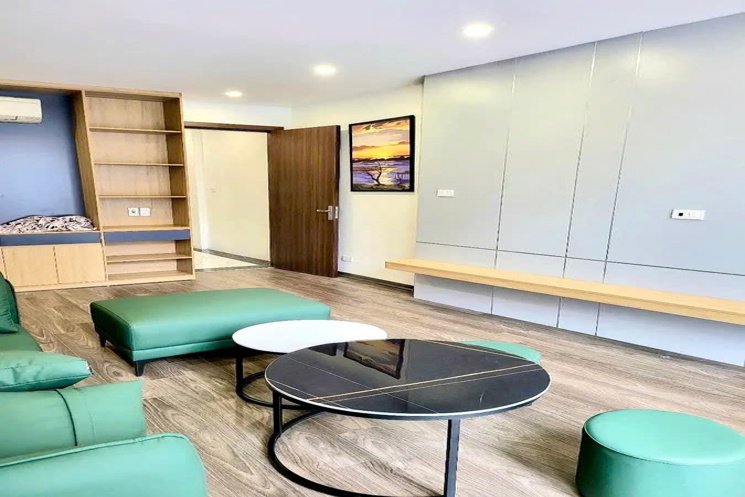 NHÀ MỚI- ĐẸP Ở NGAY Ô TÔ VÀO NHÀ Phố Nguyễn Văn Cừ 50m2 X 4 tầng 10.4 tỷ Long Biên