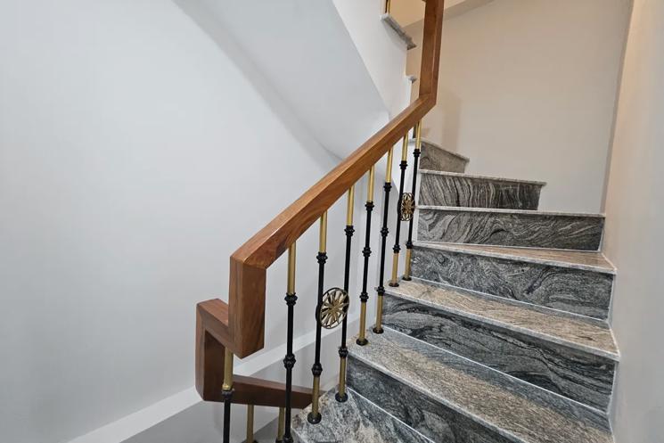 NHÀ MƠI FULL NỘI THẤT Phố Ngọc Lâm 40m2 X  6 tầng mặt tiền 4m, 8.3 tỷ Long Biên