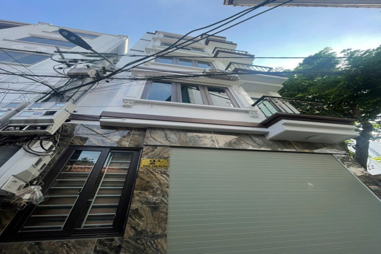 BÁN NHÀ MỚI NGAY NHỔN-ĐẦY ĐỦ NỘI THẤT-OTO ĐỖ CỬA