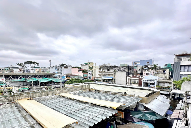 BÁN NHÀ QUẬN 10- MẶT TIỀN CHỢ NGUYỄN TRI PHƯƠNG- 5 TẦNG Ở NGAY: NHỈNH 10 TỶ. Mr Vũ: 0933910039