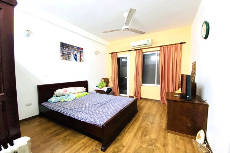 Xã Đàn, Đống Đa, 6 Tầng Thang máy, Gara Oto, 2 thoáng, 72m2, MT, 5.6m, 17 tỷ