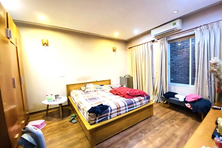 Xã Đàn, Đống Đa, 6 Tầng Thang máy, Gara Oto, 2 thoáng, 72m2, MT, 5.6m, 17 tỷ