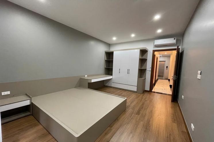 NHÀ MỚI ĐẸP FULL NỘI THẤT Bồ Đề 55m2 X 5 tầng mặt tiền 3.6m,12.5 tỷ Long Biên