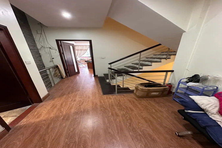 BÁN NHÀ MẶT PHỐ NGÔ GAI TỰ KINH DOANH VỈA HÈ 82 m2 X 6 tầng mặt tiền 6m,25 tỷ