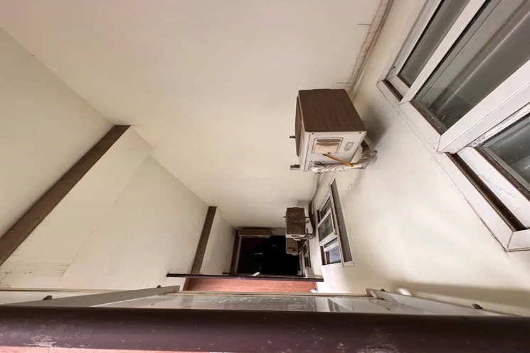 BÁN NHÀ MẶT PHỐ NGÔ GAI TỰ KINH DOANH VỈA HÈ 82 m2 X 6 tầng mặt tiền 6m,25 tỷ