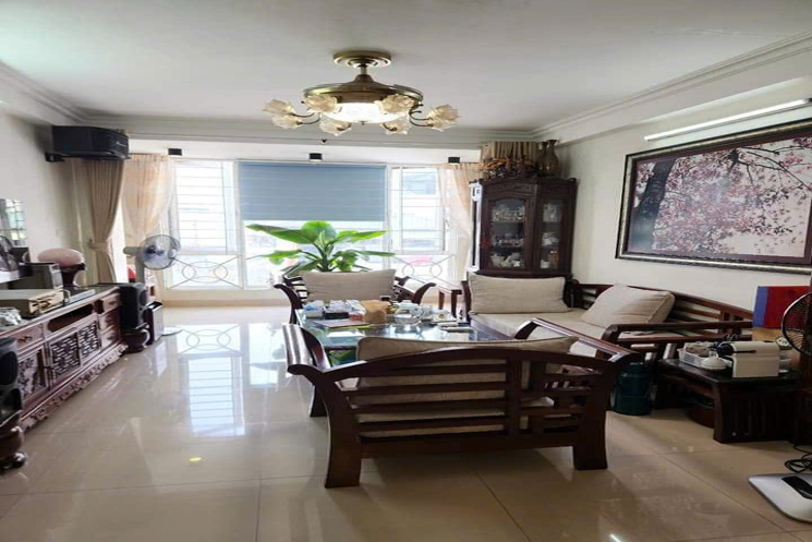 Kinh doanh đỉnh- Vỉa hè ô tô tránh, ngay chợ Lai Xá 68m2 - 5 tầng, giá 14.5 tỉ