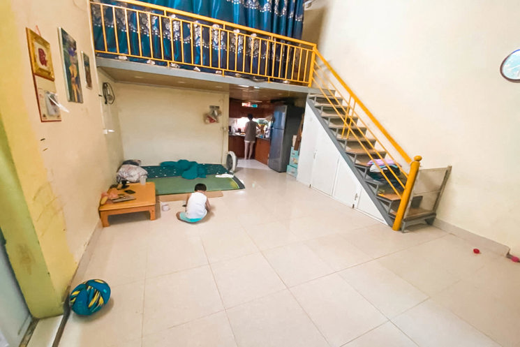 Bán nhà gấp Ngõ 156 Tam Trinh,Hoàng Mai - Diện tích 36m2 - Ôtô đỗ cửa cách 15m - Ngõ thông - Có sân