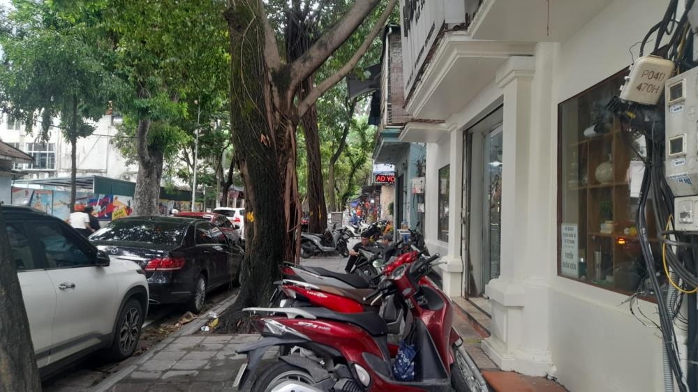 Bán nhà phố lô ô tô quận Hai Bà Trưng 85m2, 4 tầng, mặt tiền 8.5m - Giá 23 tỷ