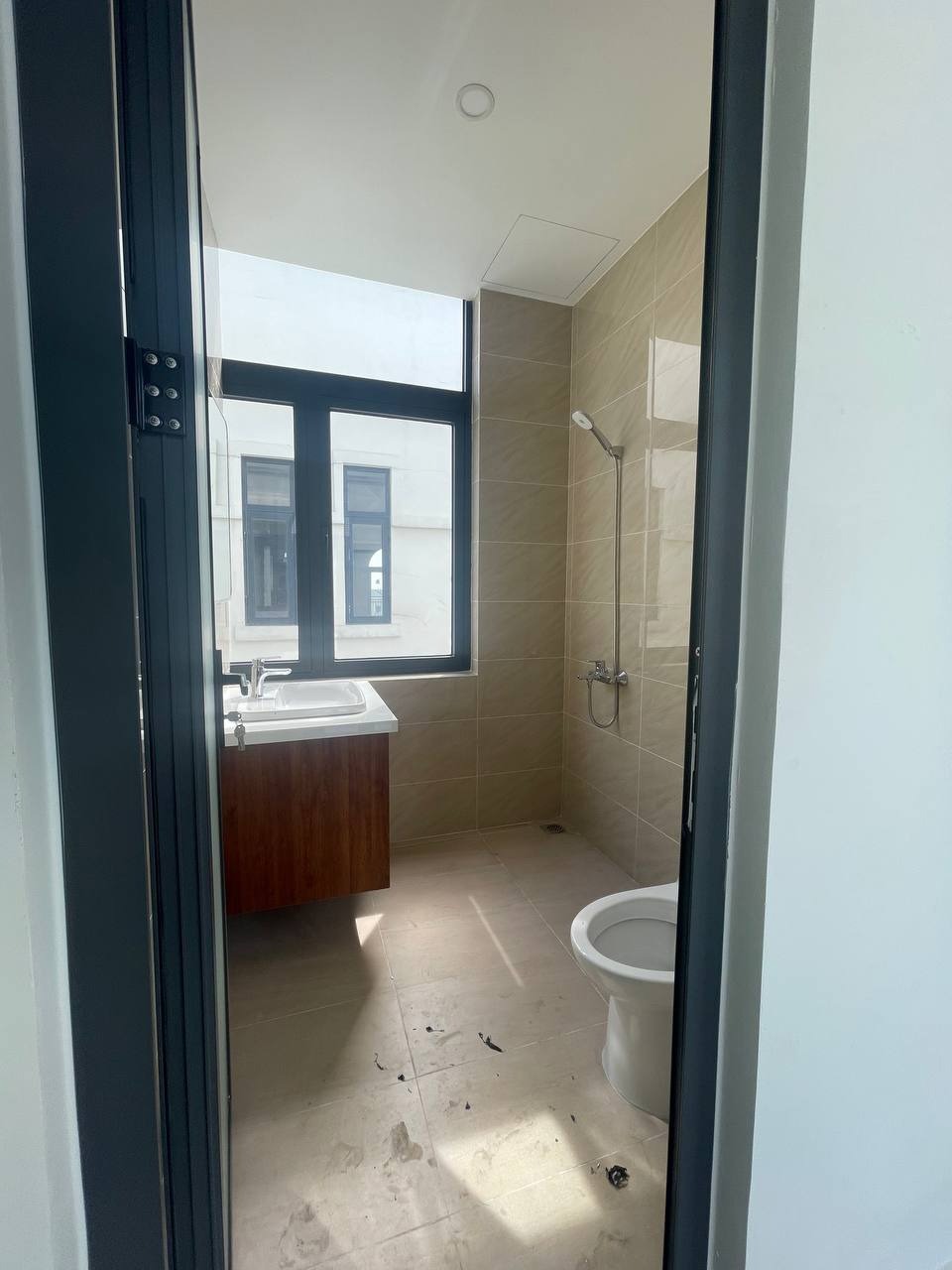Cho Thuê Nhà Phố Vinhomes Grand Park - Văn Phòng/Ở - Full Nội Thất