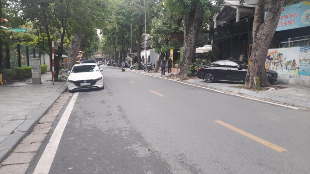 Bán nhà phố lô ô tô quận Hai Bà Trưng 85m2, 4 tầng, mặt tiền 8.5m - Giá 23 tỷ