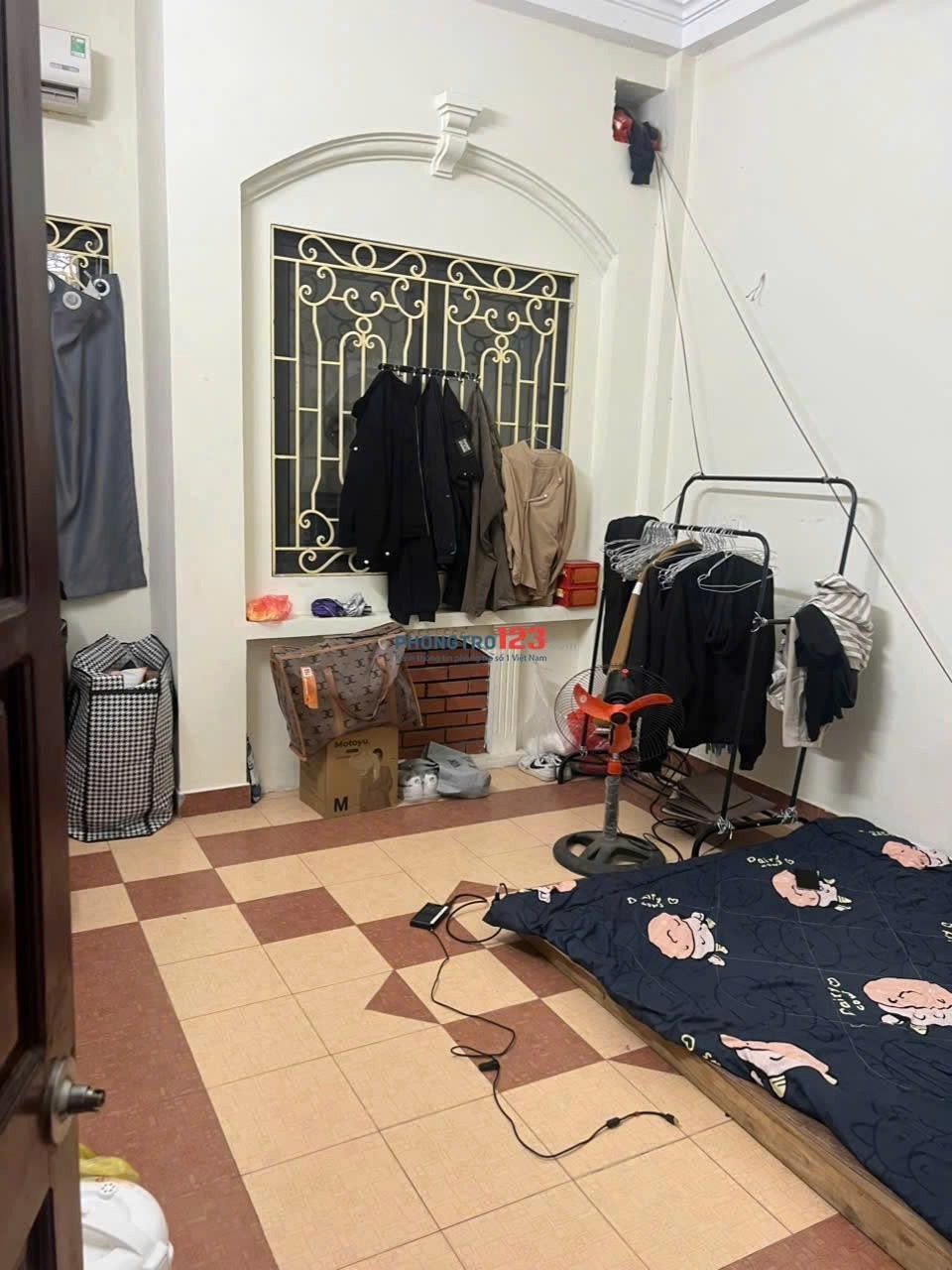 Cho thuê nhà 4 tầng phố Hồng Mai, Hai Bà Trưng - Giá: 15tr/tháng