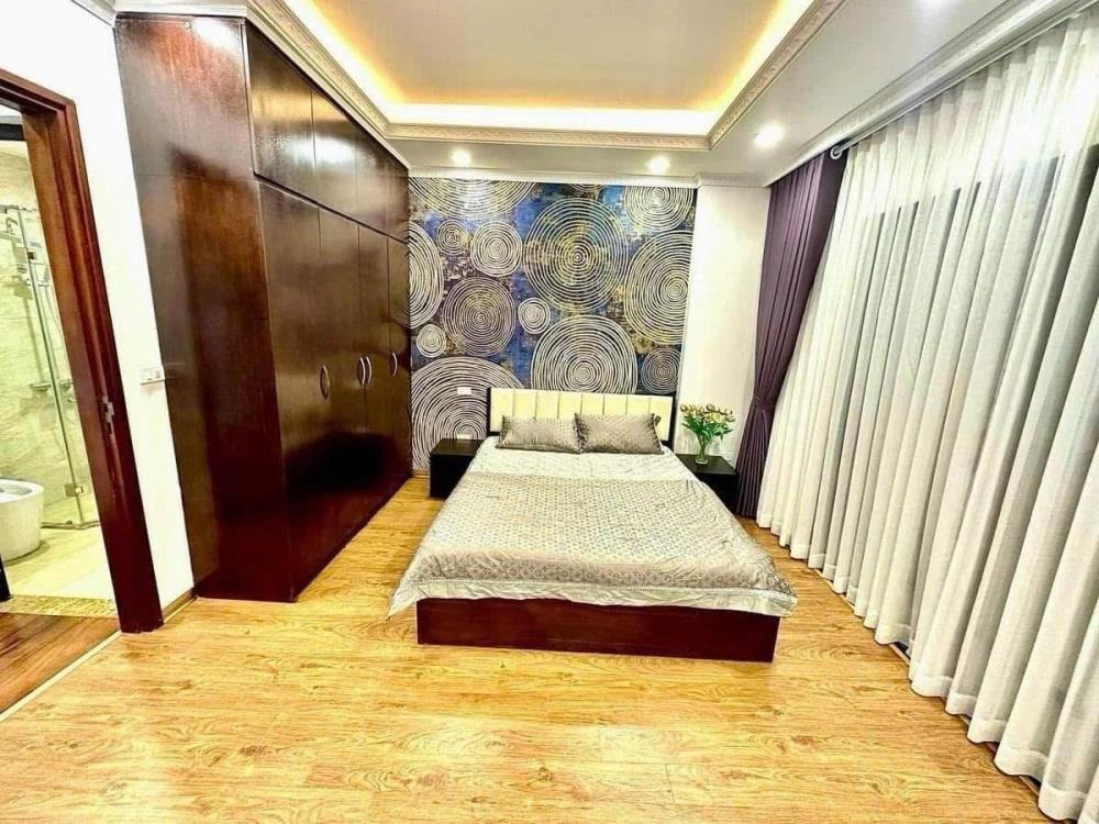 Bán nhà Pháo Đài Láng, 50m ra phố, 33m2, 5 tầng, 8.4 tỷ - Thiết kế hiện đại