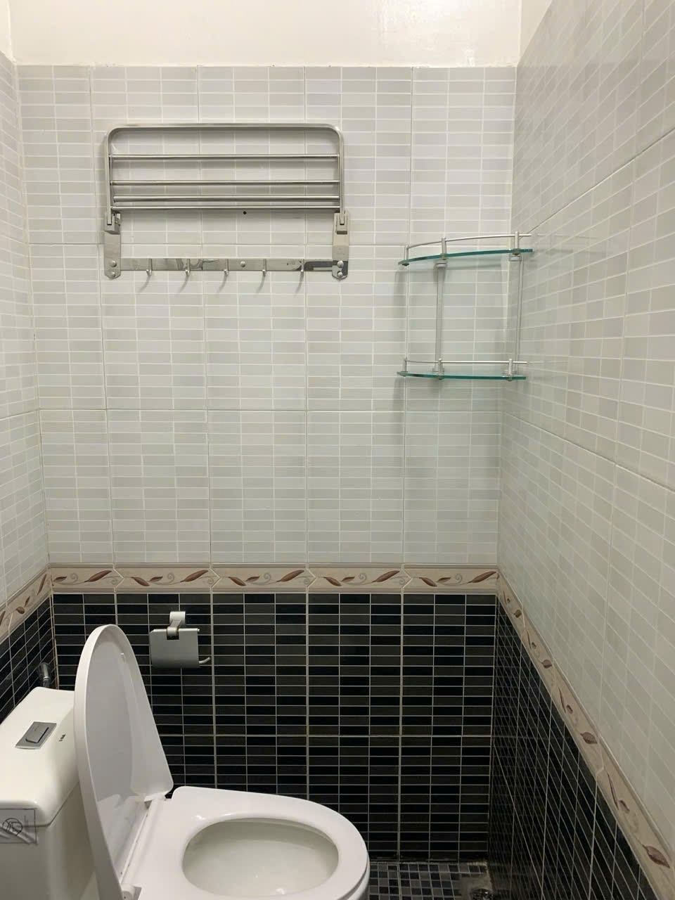 Phòng Trọ Mặt Đường Xuân Đỉnh 35m2 - Giá 3.3tr/tháng - Vào Ở Ngay