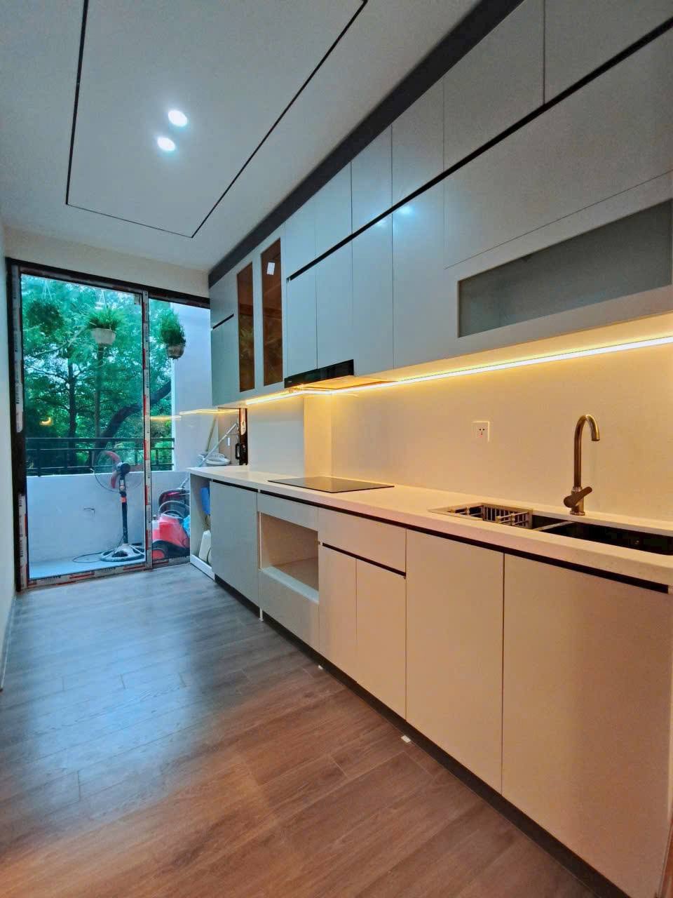 Chung Cư Trần Hữu Dực 83m² 3PN View Công Viên - Giá 5.95 Tỷ
