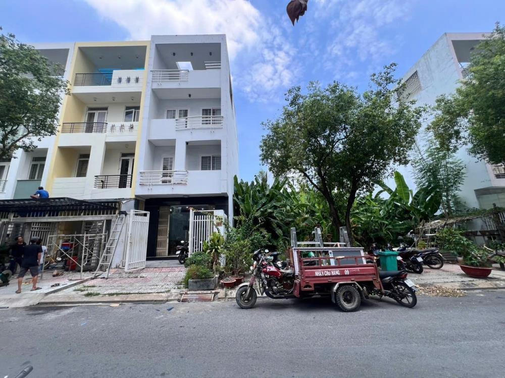 Bán Đất Khu Sadaco Quận 7: 5x18m, 7x18m, Giá Từ 13.5 Tỷ - Vị Trí Đẹp, Tiện Ích Vượt Trội