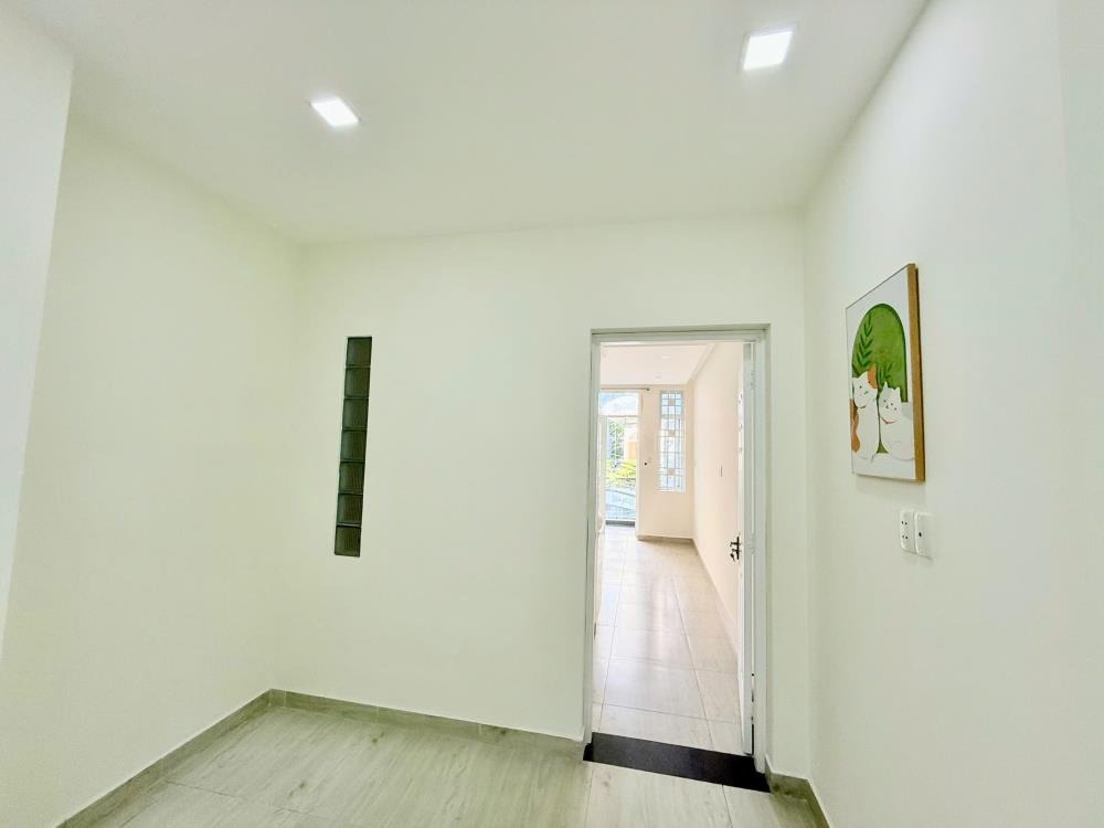 Cho Thuê Nhà Nguyên Căn Phú Nhuận - 24 triệu/tháng - Hẻm Xe Hơi
