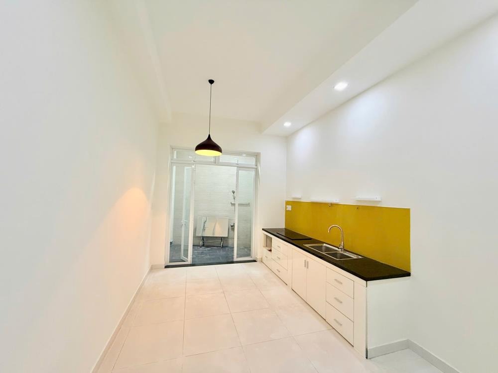 Cho Thuê Nhà Nguyên Căn Phú Nhuận - 24 triệu/tháng - Hẻm Xe Hơi
