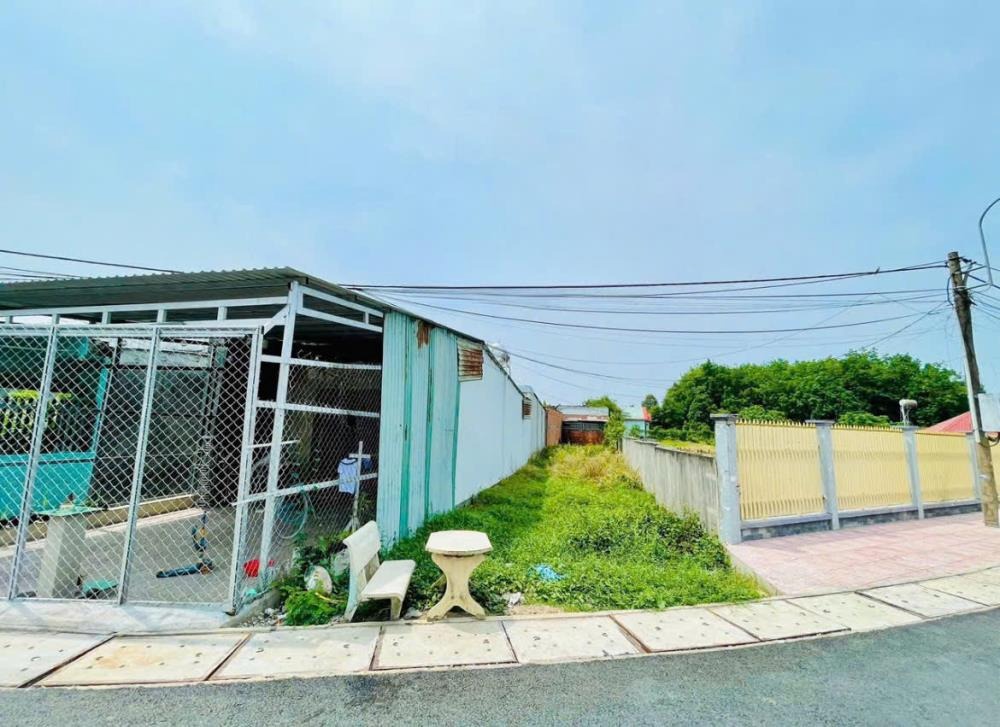 Lô đất 140m2 Tân Phú Trung, Củ Chi - Xây Dựng Tự Do, Giá 820 Triệu