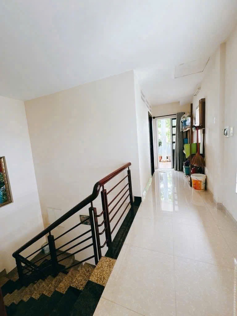 Cho Thuê Biệt Thự Nguyên Căn Quận 7 - Giá 25 Triệu/Tháng