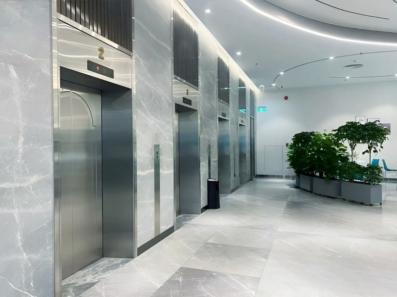 Nhượng Văn Phòng 150m² Vinaconex 9 Phạm Hùng - Vị Trí Đắc Địa, Nội Thất Đẹp