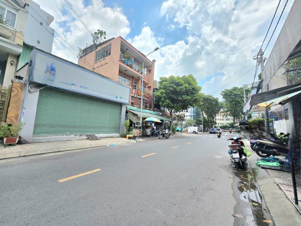 Cho Thuê Nhà Tân Phú - 8x20, Trệt Lửng - Giá 38Tr/th