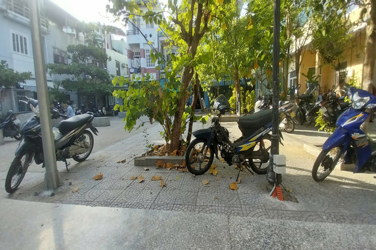 ♣ Nhà Kiệt 3.5m thông Hoàng Diệu, View Công Viên, 72m2, 2 tầng cứng cáp, 3.x tỷ