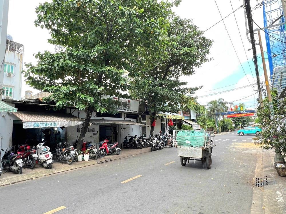 Cho Thuê Nhà Nguyên Căn Mặt Tiền Tân Phú - 12x18m - 30TR/Tháng