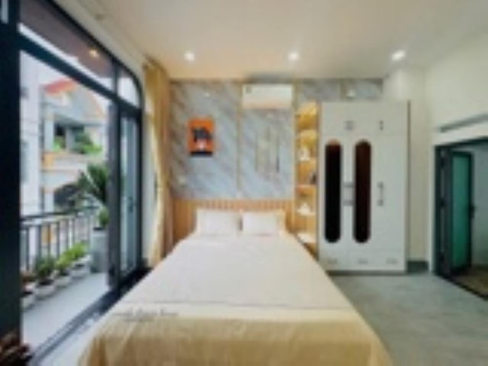 Nhà 70m2, 3 Tầng, Ngay Chợ Thị Nghè, Giá 4.15 Tỷ - Full Nội Thất