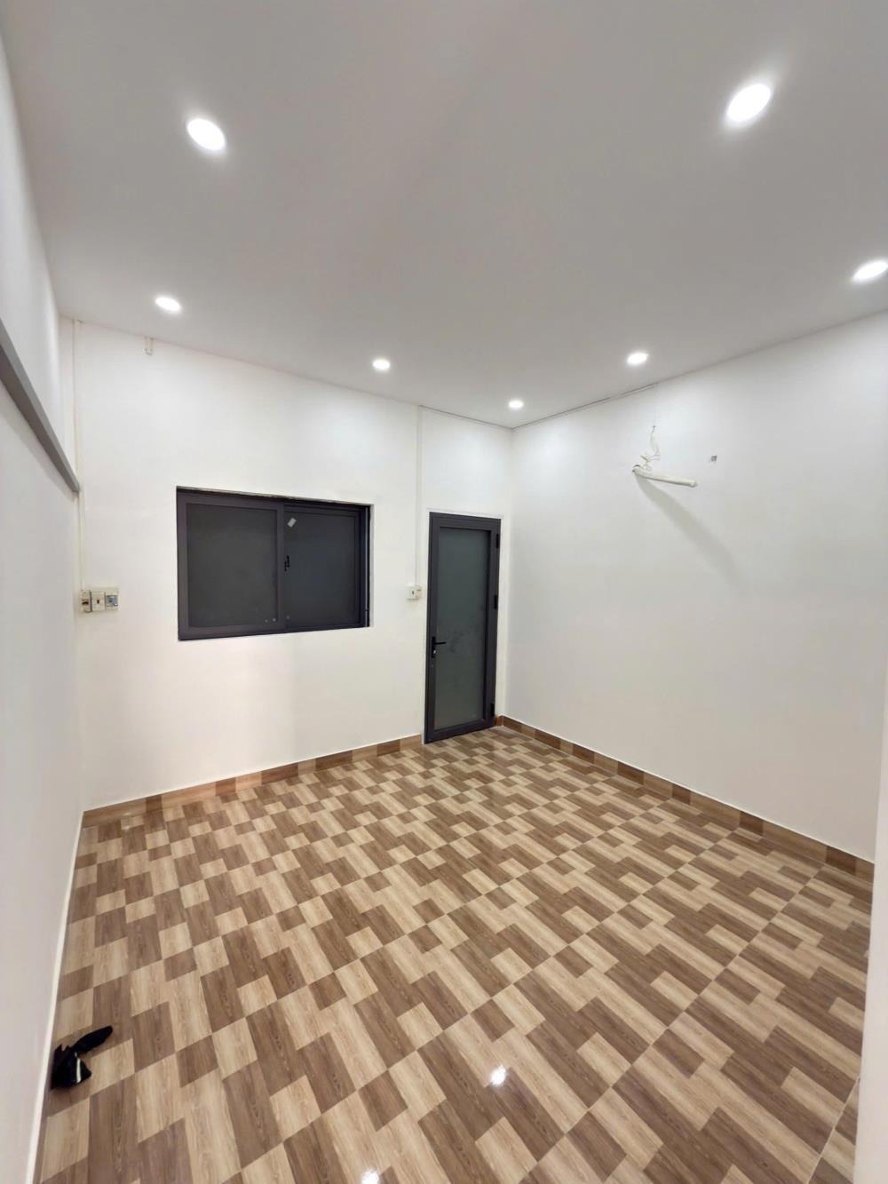 Bán Căn Hộ Quận 5: 2PN, 50m2, Giá 1.75 Tỷ - Vị Trí Vàng