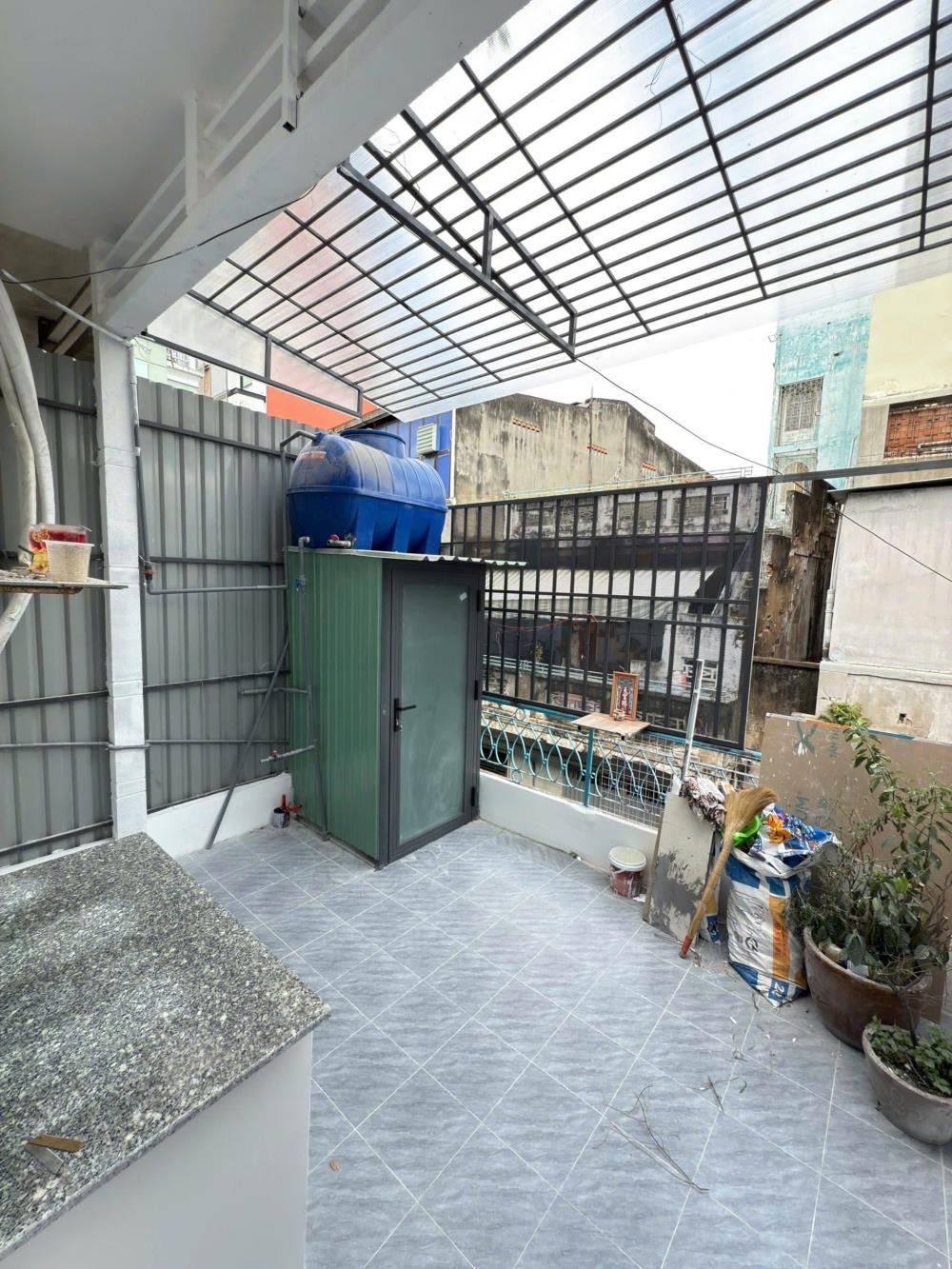 Bán Căn Hộ Quận 5: 2PN, 50m2, Giá 1.75 Tỷ - Vị Trí Vàng