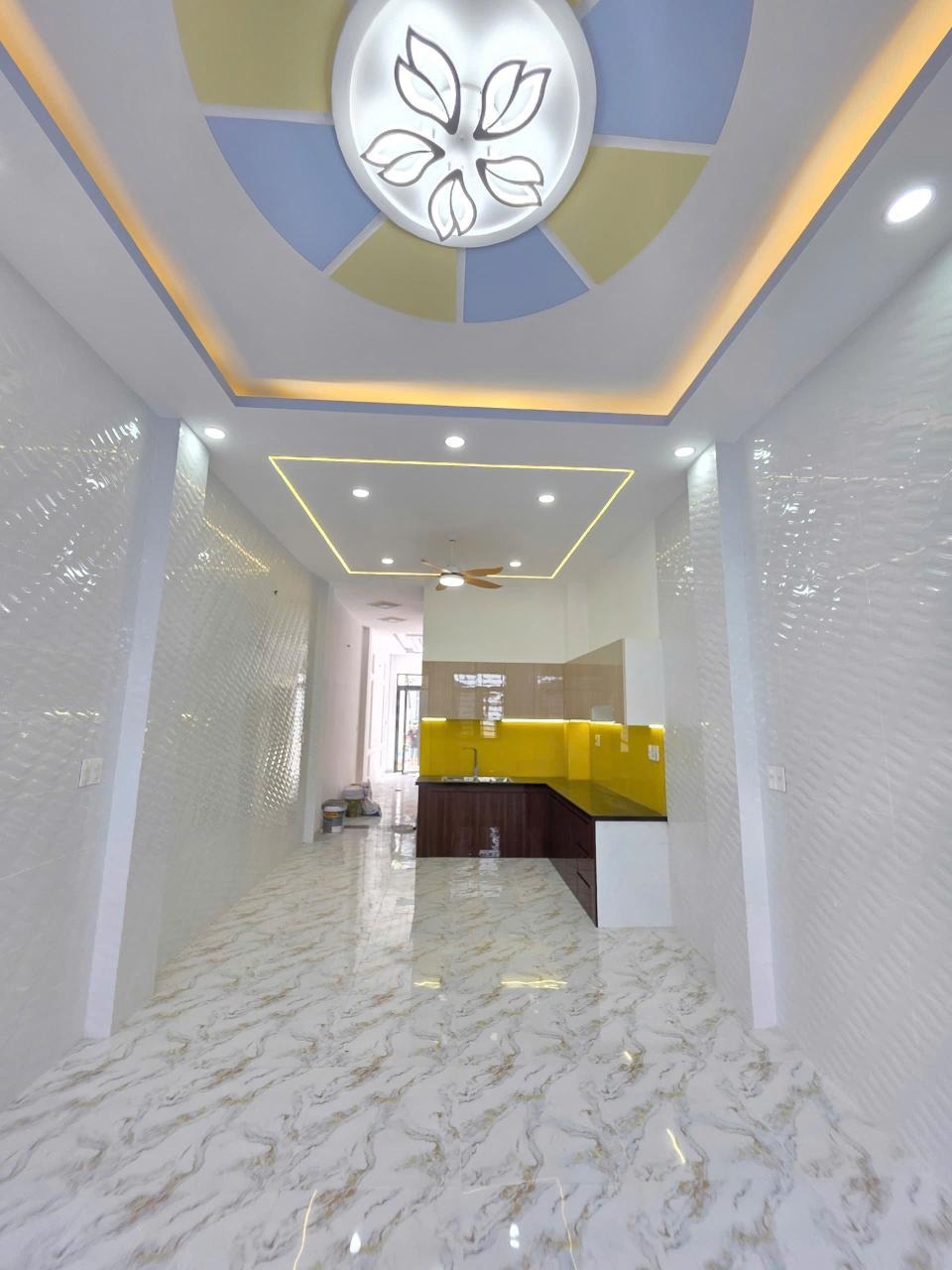 Nhà Mặt Tiền 5 Tầng, 246m2, Quận Thủ Đức - Giá 12.5 Tỷ