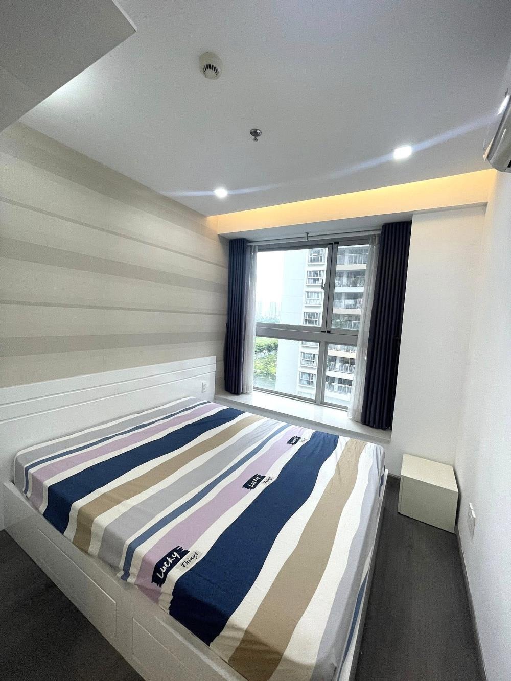 Căn hộ 2PN, Ban công Rộng, Full Nội Thất - Phú Mỹ Hưng - Chỉ 17tr/tháng