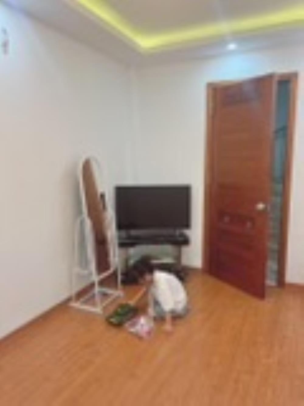 Cho Thuê Nhà Nguyên Căn 5 Tầng Đống Đa - Full Nội Thất - Giá 10.5 triệu/tháng