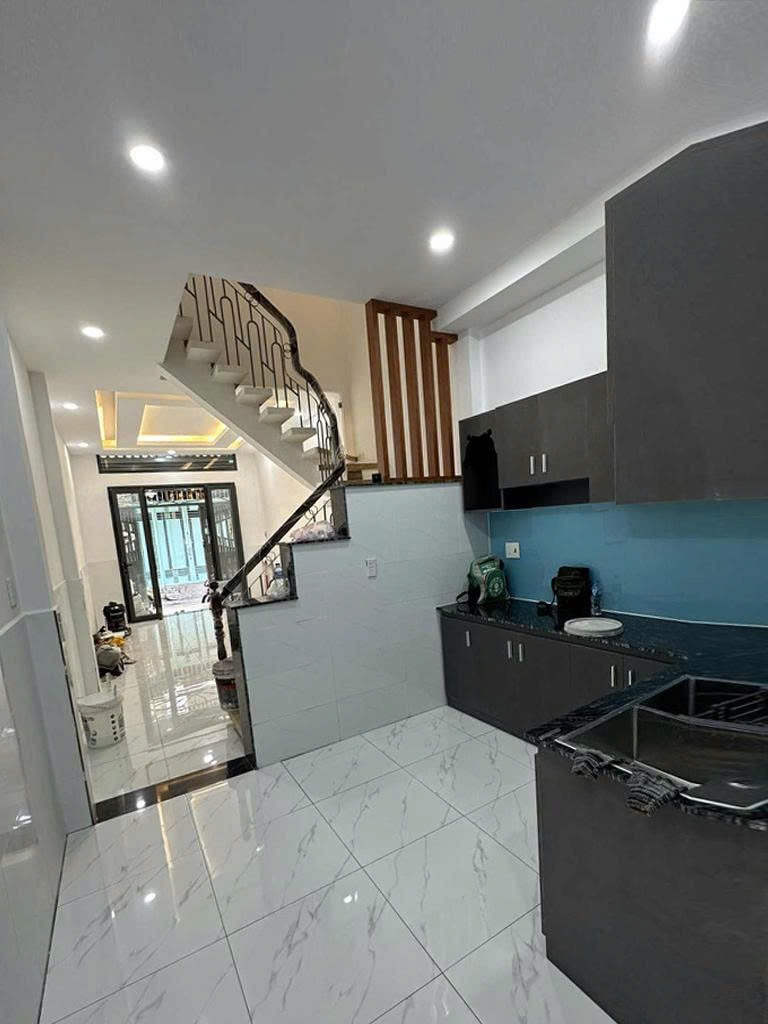 Nhà Làng Bình Thạnh, Vị Trí Đẹp, Giá 6.5 Tỷ