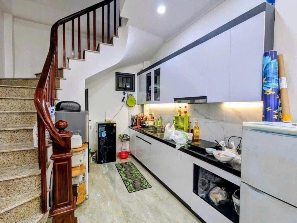 Cho Thuê Nhà 5 Tầng Kim Mã, Ba Đình - Giá 15tr/Tháng