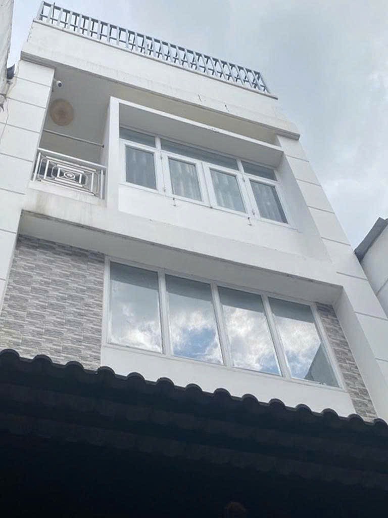 Bán nhà hẻm xe hơi ngay Lê Thị Bạch Cát, Quận 2 - Giá chỉ 5.5 tỷ