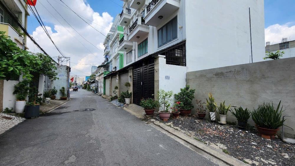 Lô Đất Mặt Tiền Thạnh Xuân 22, Quận 12: Vị Trí Đẹp, Đầu Tư Sinh Lời Cao