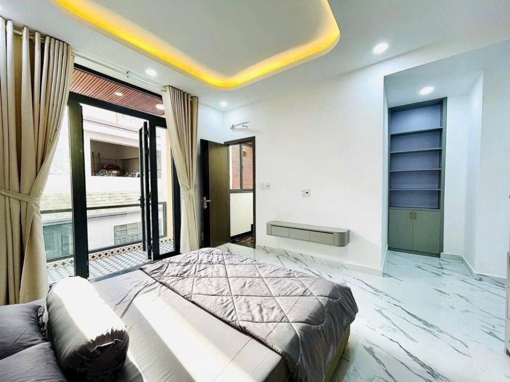 Bán Nhà Lạc Long Quân, Ngang 4m, Gần Q.10 & Q.11 - 7 Tỷ