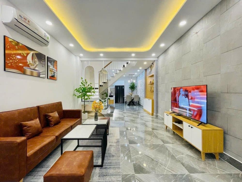 Bán Nhà Quận 3 - 56m2, 3 Phòng Ngủ - Giá 3.24 Tỷ