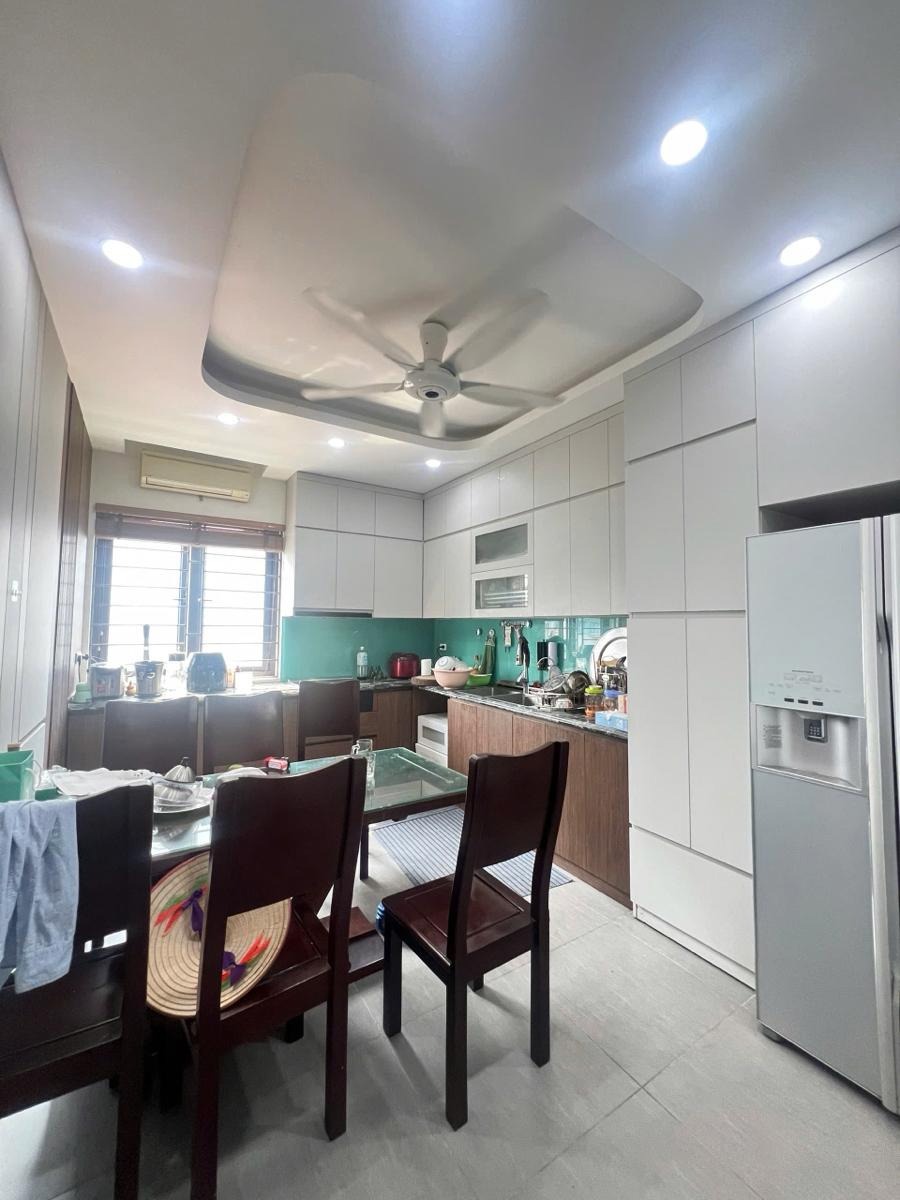 Siêu phẩm mặt phố Mai Dịch, Cầu Giấy: Kinh doanh, thang máy, 70m2, 7 tầng, 29 tỷ
